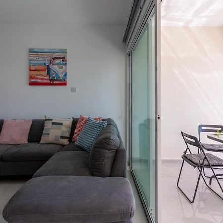 Andrea 3-Bedroom Apt In Mackenzie 拉纳卡 外观 照片
