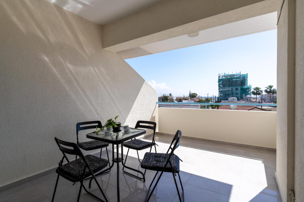 Andrea 3-Bedroom Apt In Mackenzie 拉纳卡 外观 照片