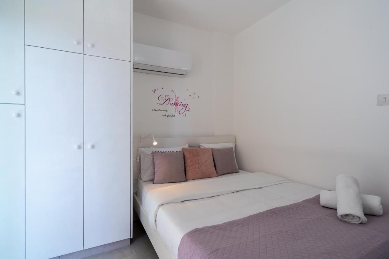 Andrea 3-Bedroom Apt In Mackenzie 拉纳卡 外观 照片